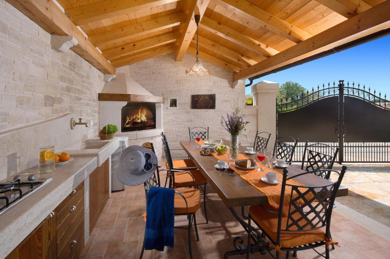 Villa Faggiolo By Villa Plus Rudani Екстериор снимка