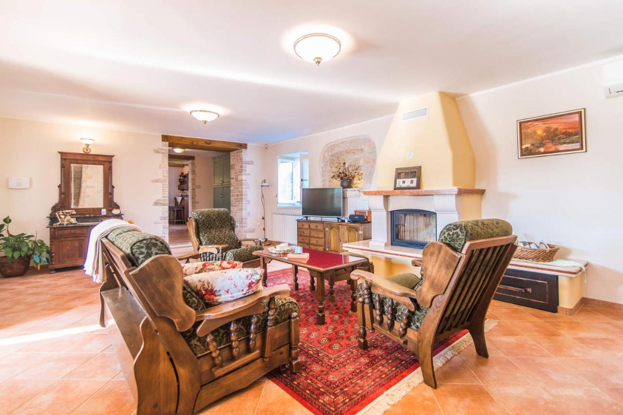 Villa Faggiolo By Villa Plus Rudani Екстериор снимка